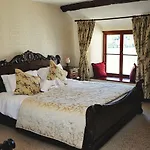 Bank Ground Farm بيت ضيافة 4*