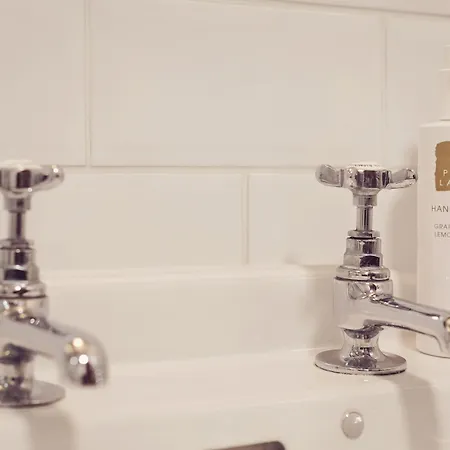 Gæstehus Bank Ground Farm 4*